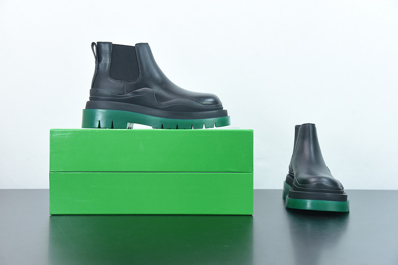 Bo*te*ga ve*ne*ta sneaker