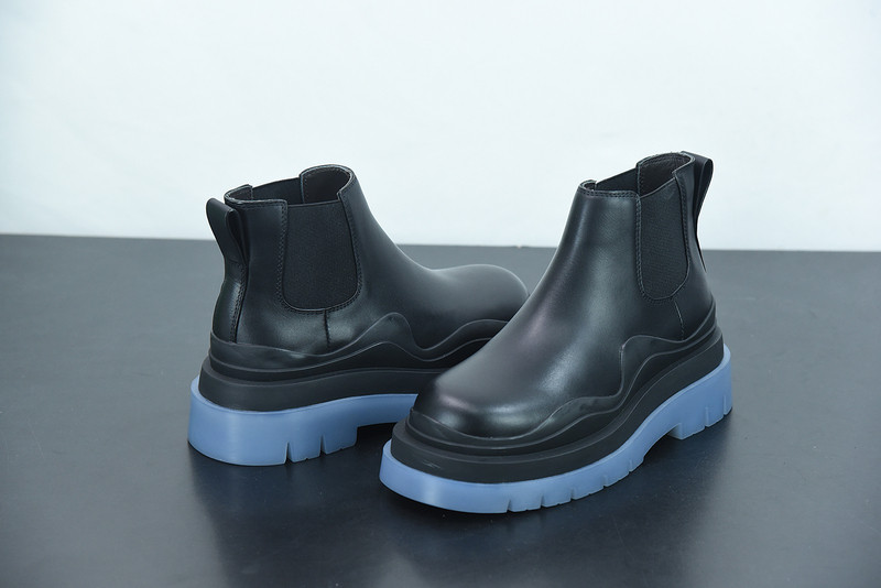 Bo*te*ga ve*ne*ta sneaker