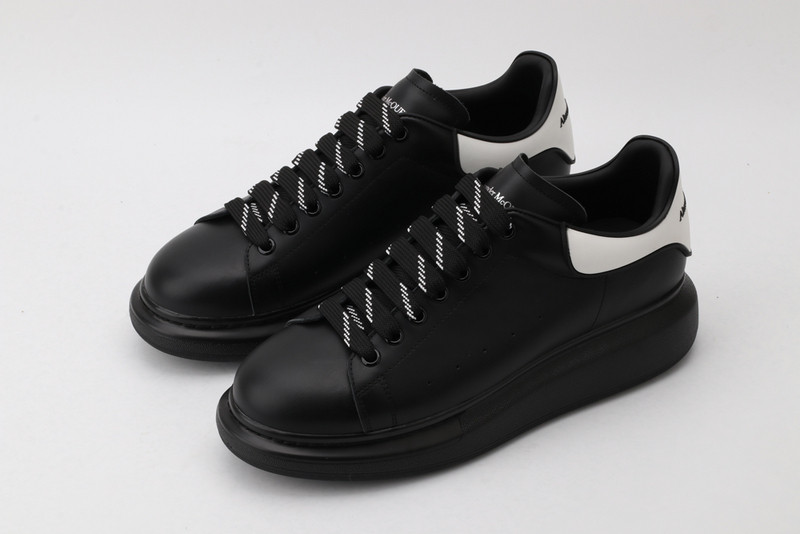 alexer mceen sneakers