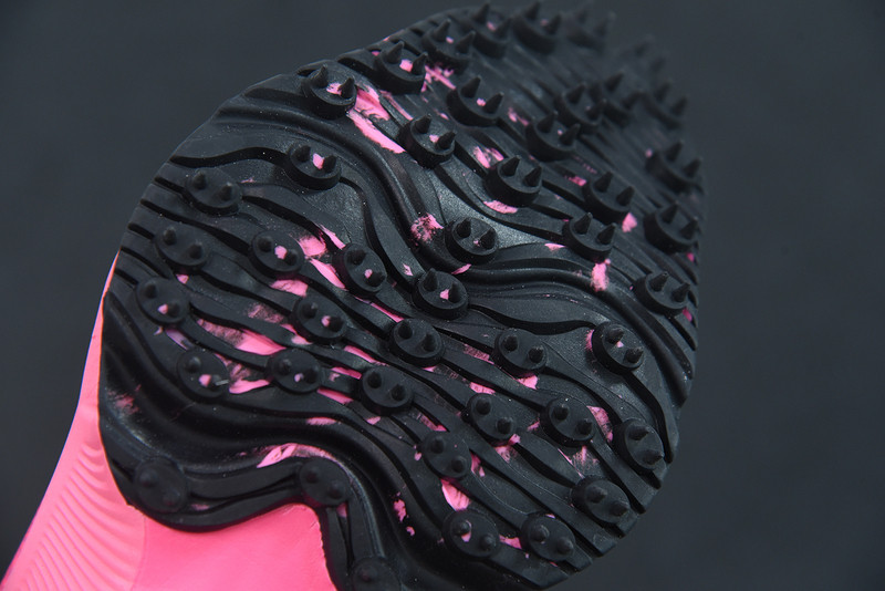 of x air zoom tempo next%