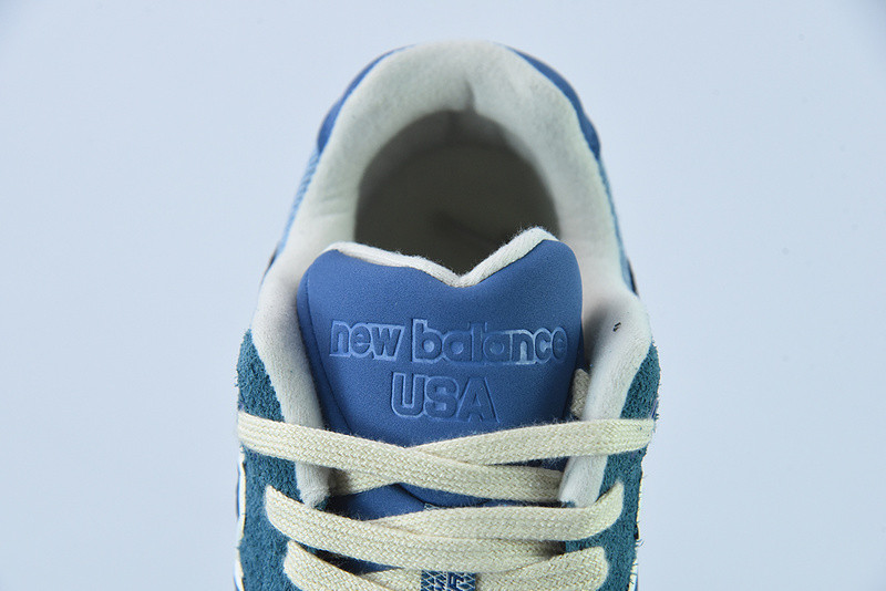 new balance sneaker