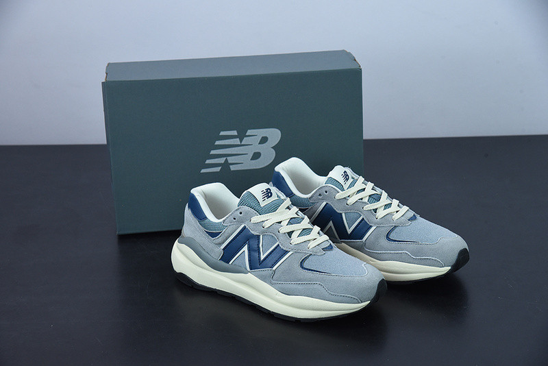new balance sneaker