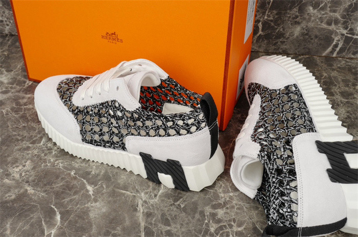 H**mes sneaker