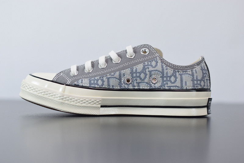 dio* x converse sneaker