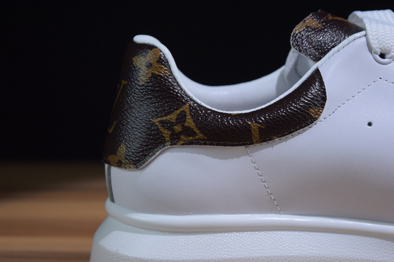 alexer mceen &lv sole sneakers 3057