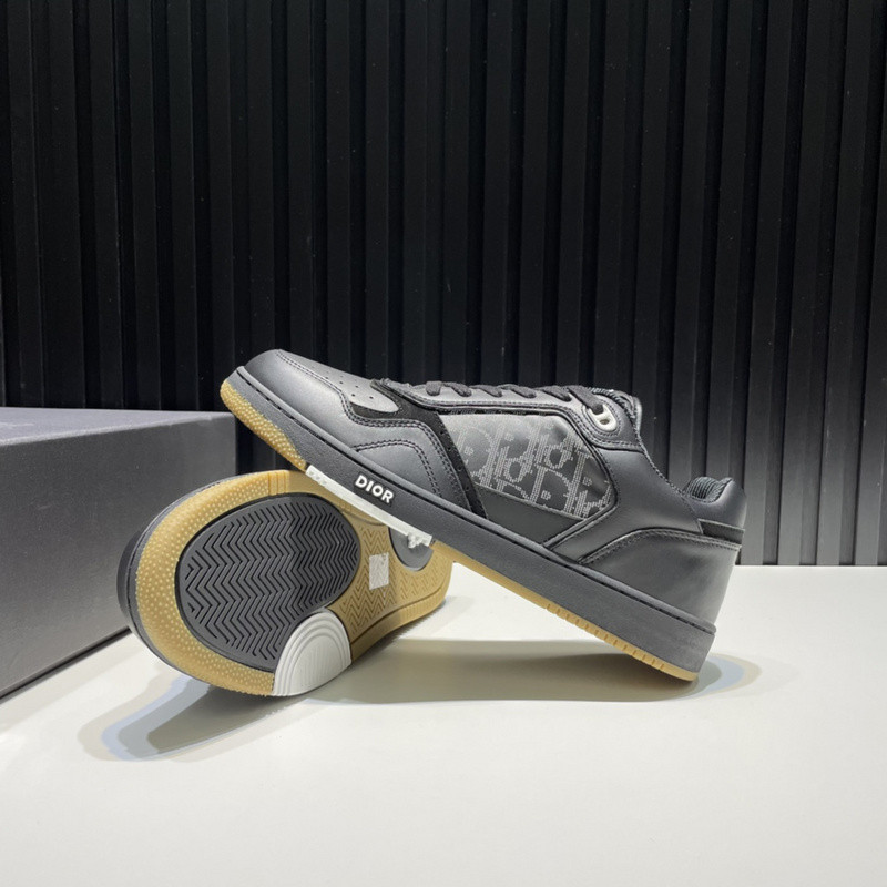dio* sneaker