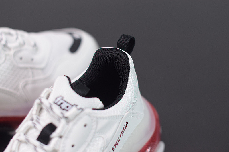 bc triple s trainer 0825 w09o1